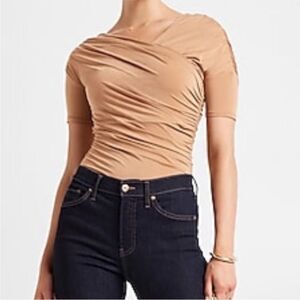 EXPRESS | NEW Tan Body Contour Ruched Short Sleeve Bodysuit Women’s Size Medium